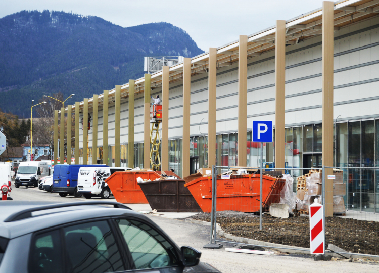 Nové obchodné centrum Spektrum otvárajú o mesiac (+)