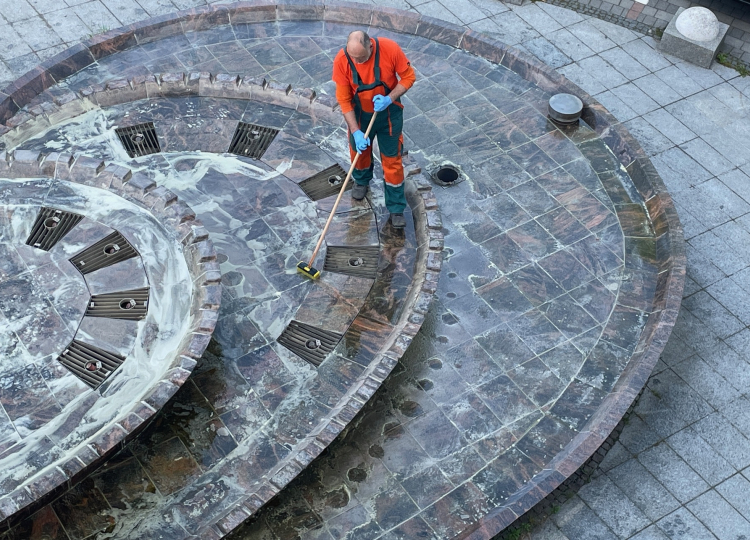 Vyčistili mestské fontány