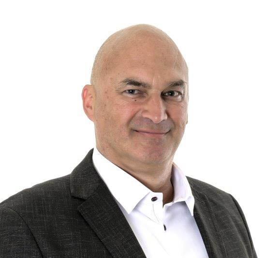 Poslanecká anketa: Milan Šlávka